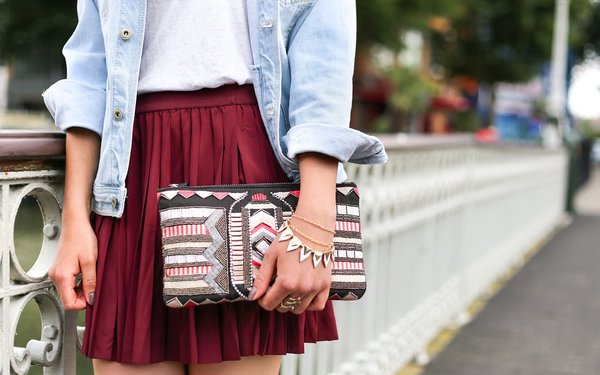 Chic Ways to Wear a Midi Skirt for Exploring Liverpool"s Cultural Gems